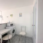 Rosae By Pom, Piscine, Pkg * אגדה
